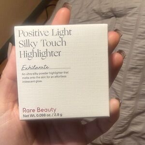 Rare Beauty Positive Light Highlighter - Exhilarate